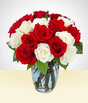Melhoras - Belo Sorriso: Buqu de 18 Rosas Brancas e Vermelhas