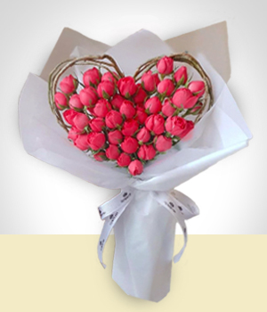 Rosas - Inesquecvel bouquet em forma de corao
